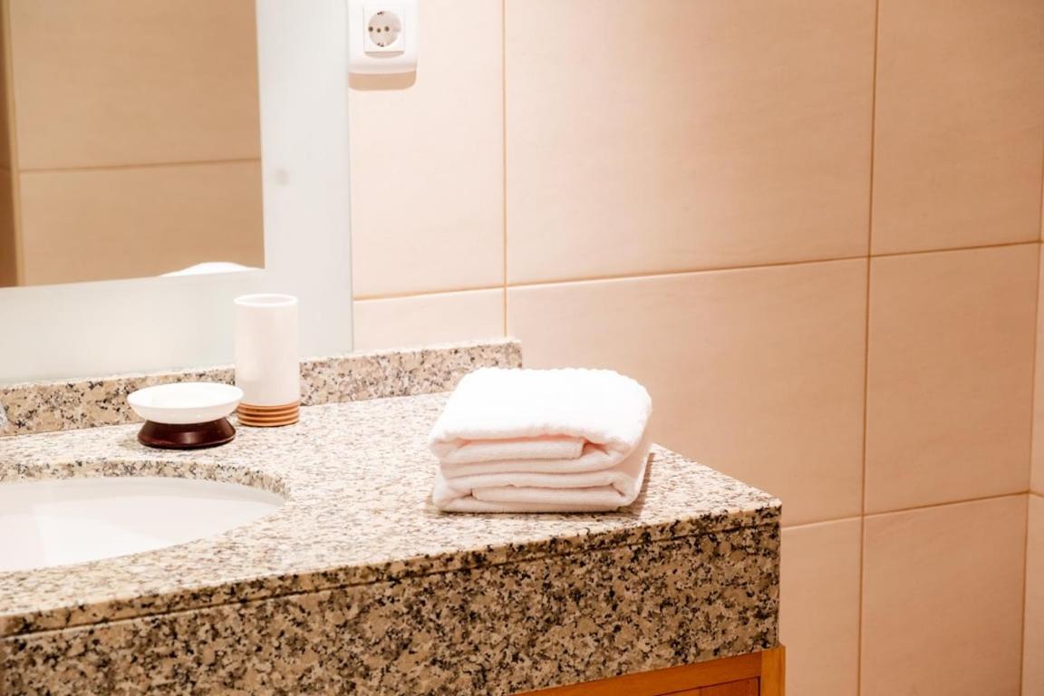 Appartamento Guestready - Serene Escape In Câmara de Lobos Esterno foto