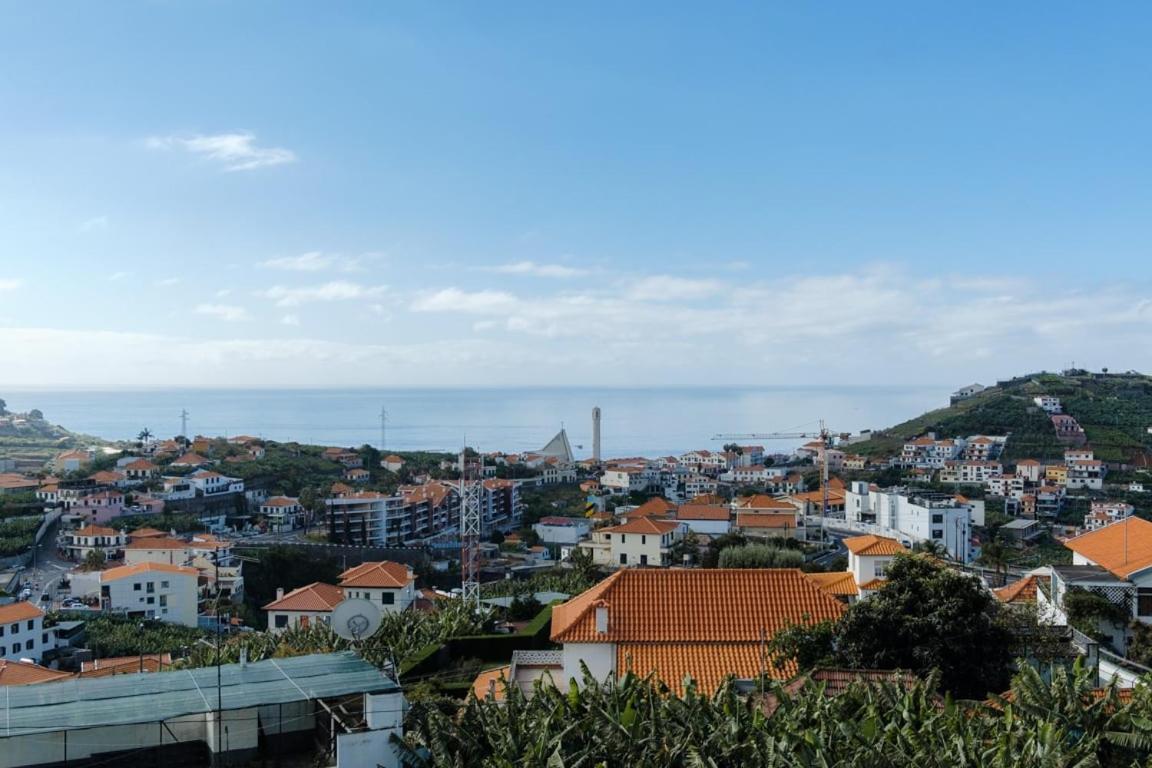 Appartamento Guestready - Serene Escape In Câmara de Lobos Esterno foto